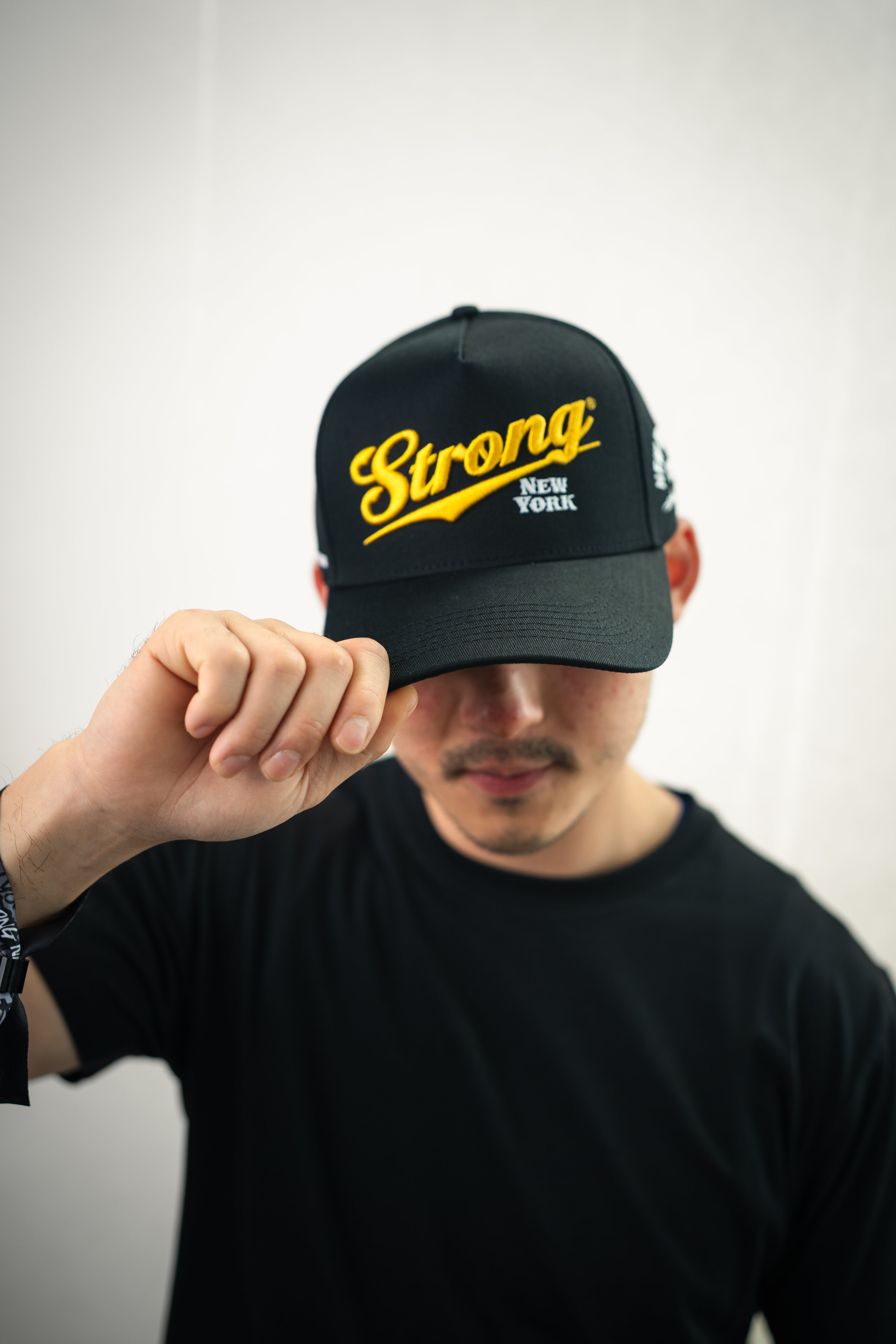 Strong New York Black/Yellow Hat